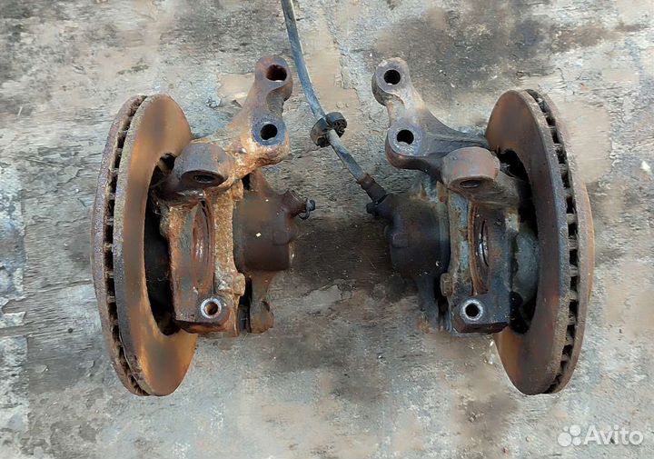 Ступица в сборе Кулак поворотный (Цапфа) Рено