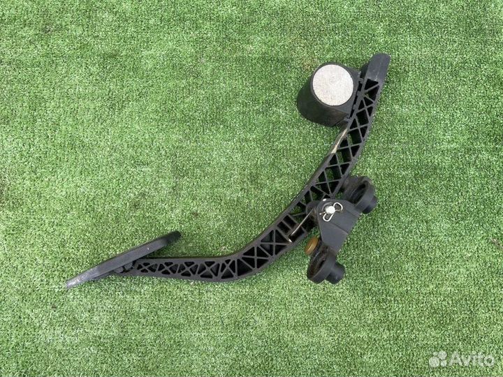 Педаль газа Hyundai Tucson I (2004—2010)