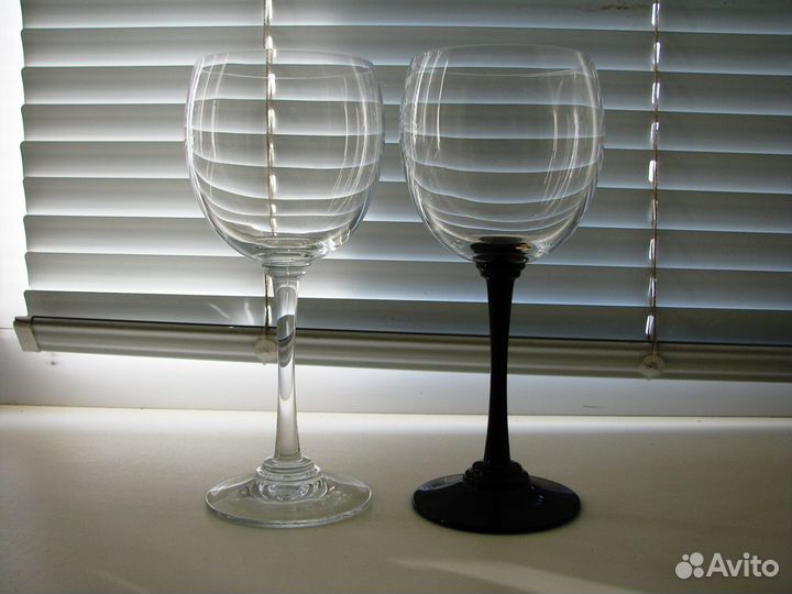 Бокалы свадебные, черный и белый