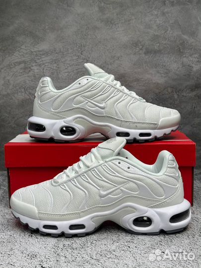 Кроссовки Nike Air Max Tn Plus