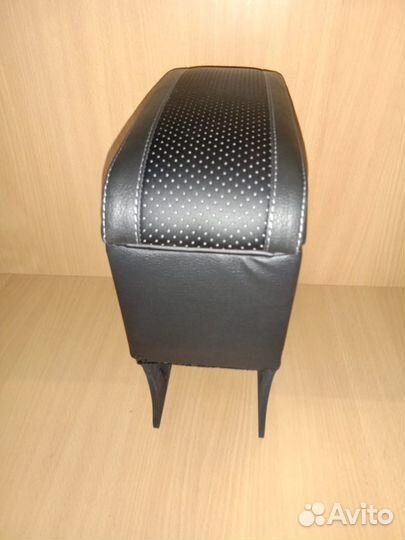 Подлокотник LADA Kalina (экокожа)