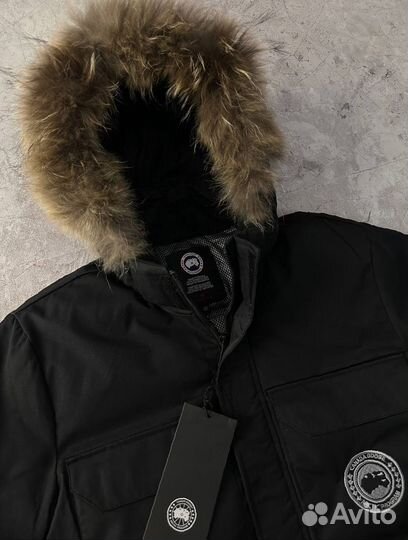 Зимняя куртка Canada Goose черная мужская