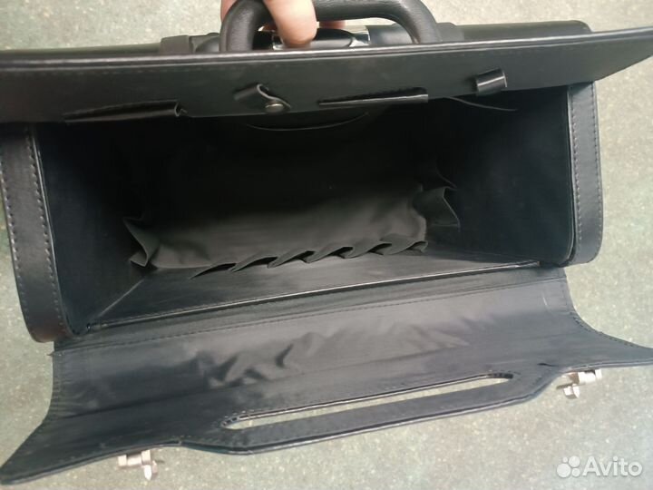 Чемодан парикмахерский для инструмента