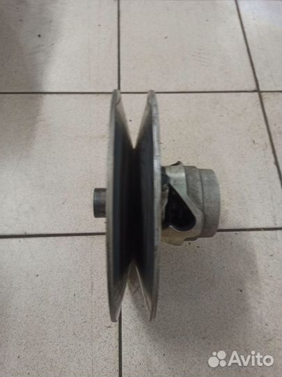 Вариатор ведомый Arctic Cat M1100