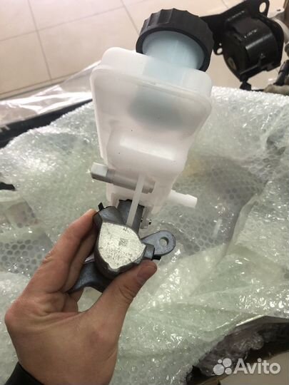 Цилиндр тормозной главный Geely X7