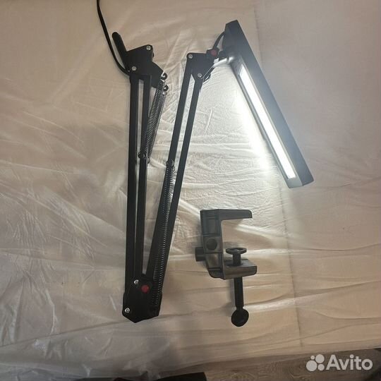 Лампа настольная