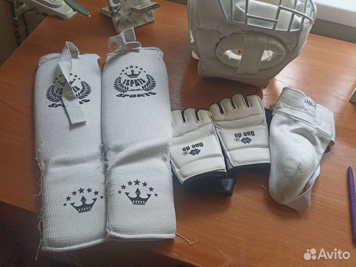 Шлем для каратэ и защита