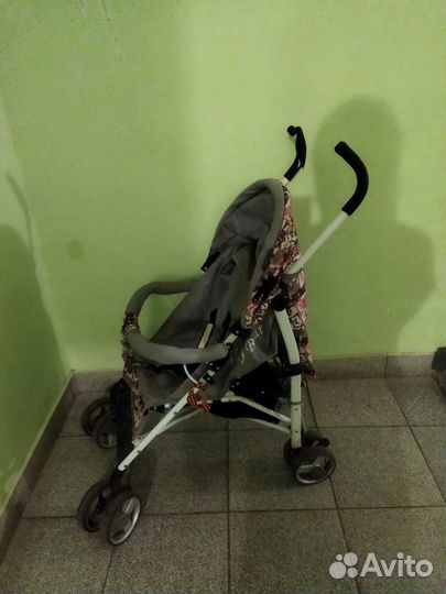 Прогулочная коляска трость