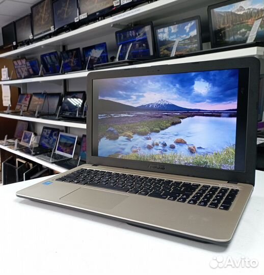 Ноутбук Asus i3 +8gb +SSD240 +отл. аккум Гарантия