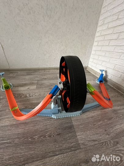 Трек хот вилс круговое противостояние