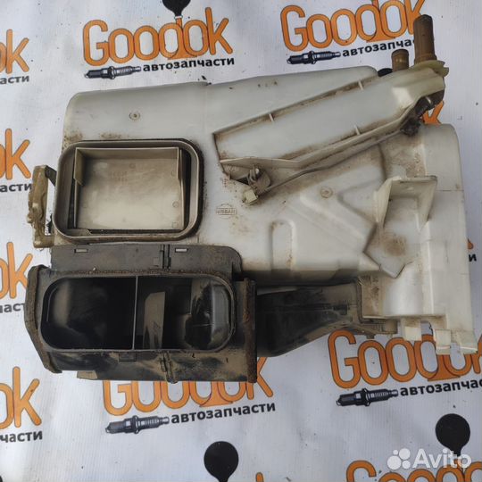 Радиатор отопителя Nissan Primera P10