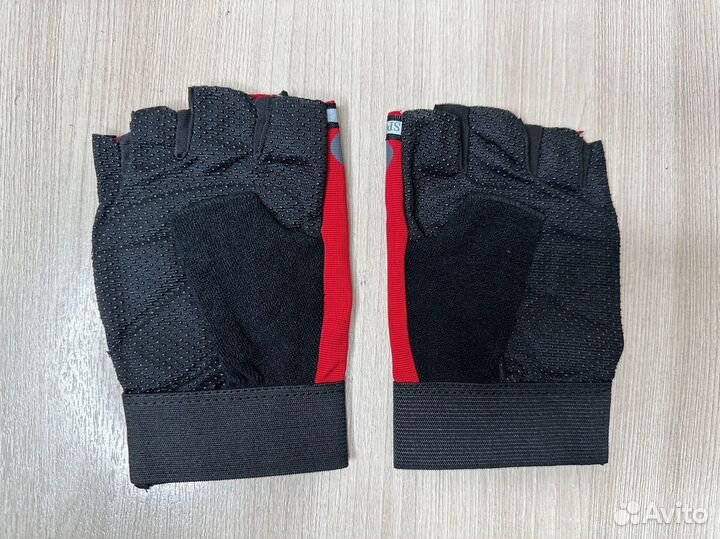 Перчатки без пальцев