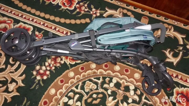 Коляска Chicco, зелёная, 5 положений