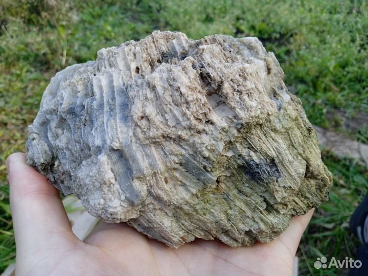 Камни и минералы