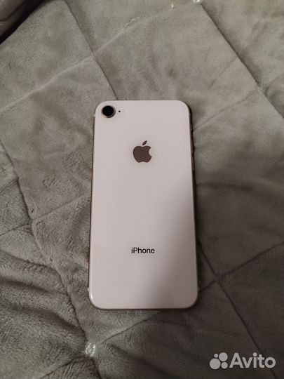 iPhone 8, 64 ГБ
