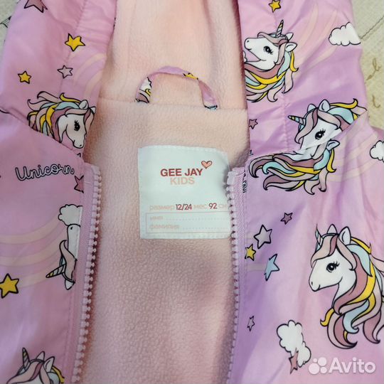 Ветровка для девочки