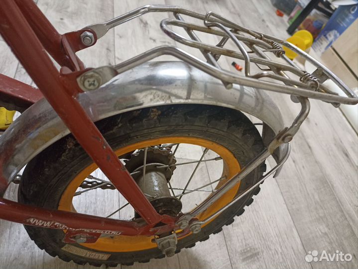 Велосипед 12 дюймов с доп. колесами