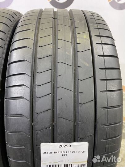 Pirelli P Zero PZ4 255/35 R19