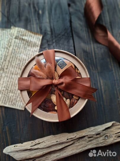 Подарок девушке