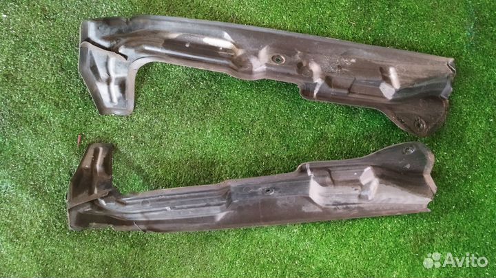 Пыльники крыльев передние пара передние Audi A4