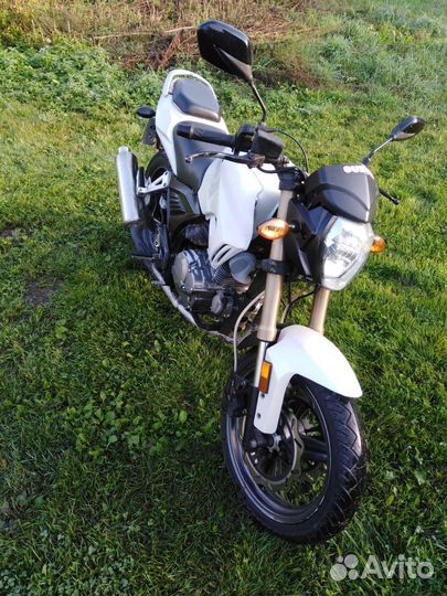 Мотоцикл loncin LX 250-7