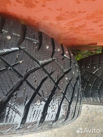 Nitto Therma Spike 185/65 R15 88T