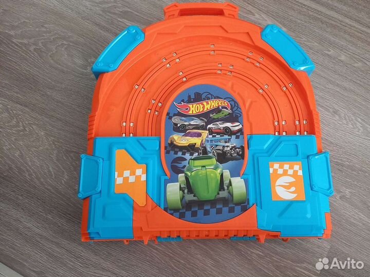 Игровой центр HotWHeels