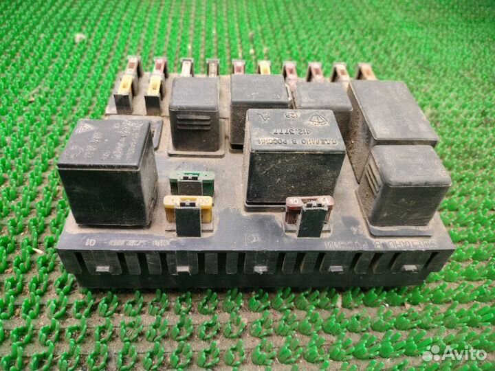 Блок предохранителей Лада 2110 2004