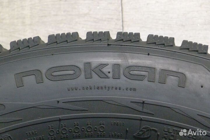 Nokian Tyres Hakkapeliitta R2 SUV 235/60 R18 107R