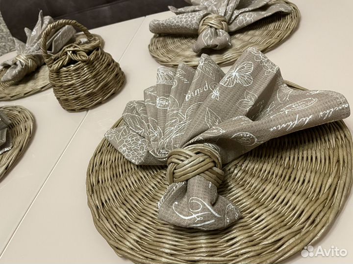 Плейсматы из бумажной лозы