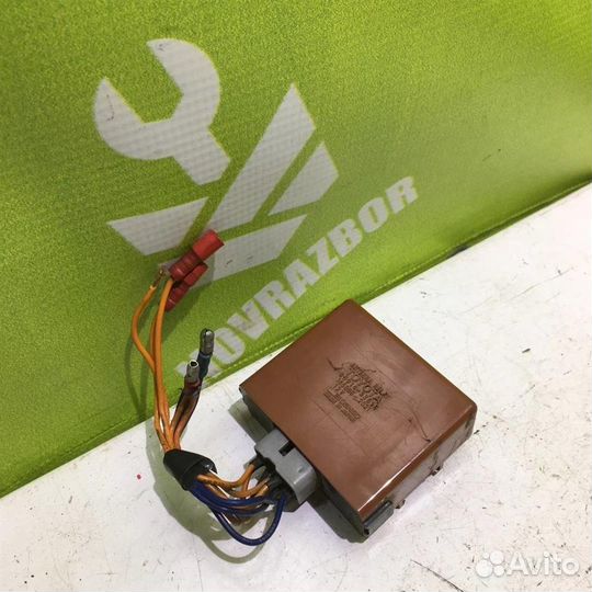 Блок электронный Тойота Королла Е100