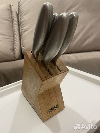 Набор кухонных ножей с подставкой