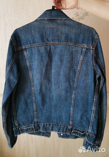 Джинсовая куртка levis, S