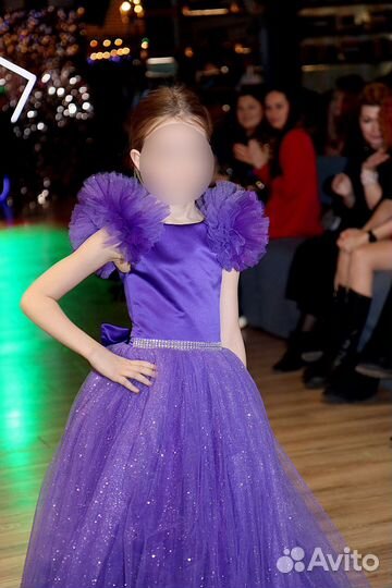 Красочное платье для девочки