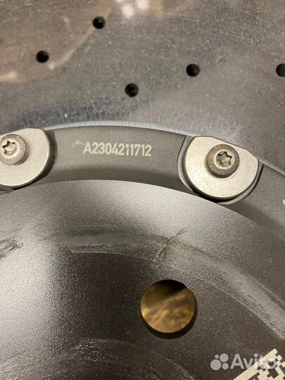 Керамические тормоза Mercedes AMG