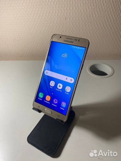 Samsung Galaxy J7 (2016), 2/16 ГБ