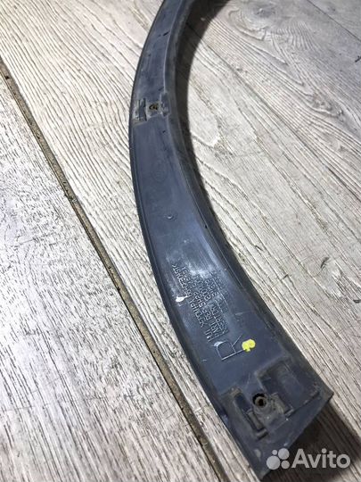 Уплотнитель двери задней правой,левой Land Rover