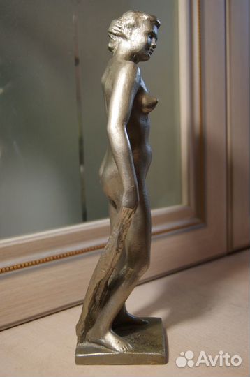 Винтажная статуэтка 