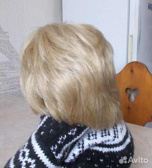 Парик женский короткий