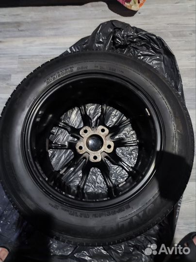 R16 Dunlop SP Touring T1 205/60, PCD 5x114.3 DIA 67