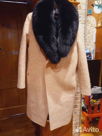 Пальто женское 44 зимнее