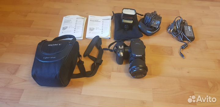 Фотоаппарат Sony DSC-R1 +комплект в