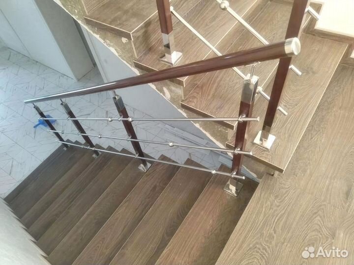 Перила для лестниц