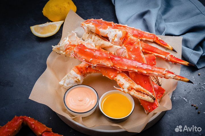 Фасовщики краба вахтой Великий Новгород