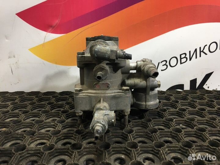 Клапан управления тормозами прицепа Volvo FH