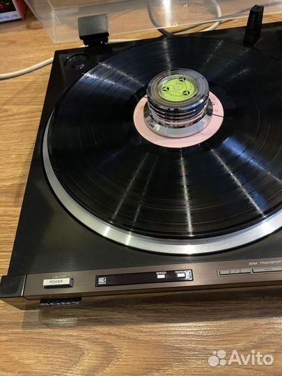 Проигрыватель винила Sony PS-X600