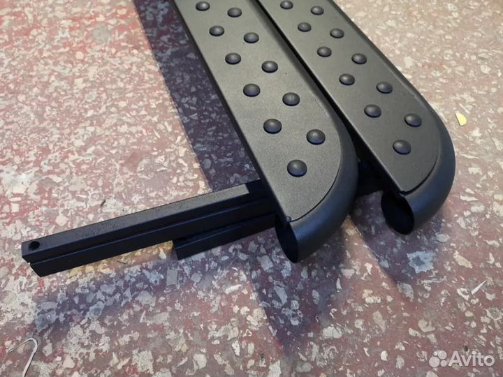 Пороги 2131 Нива с металлическим листом с резинкой