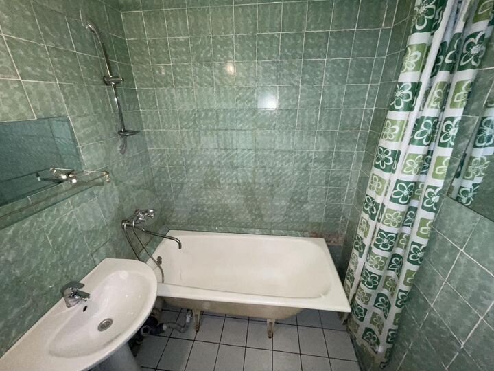 3-к. квартира, 65,4 м², 2/10 эт.