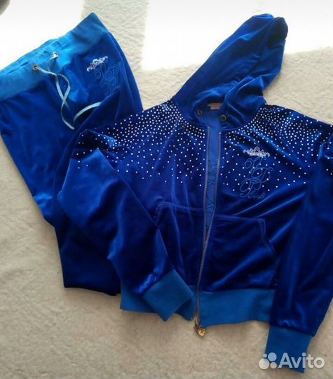 Спортивный костюм