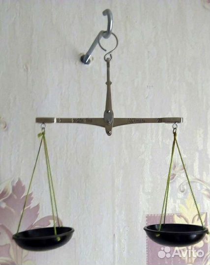 Весы аптекарские